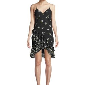 NWT Bardot Ditsy Floral Dress Size 8
